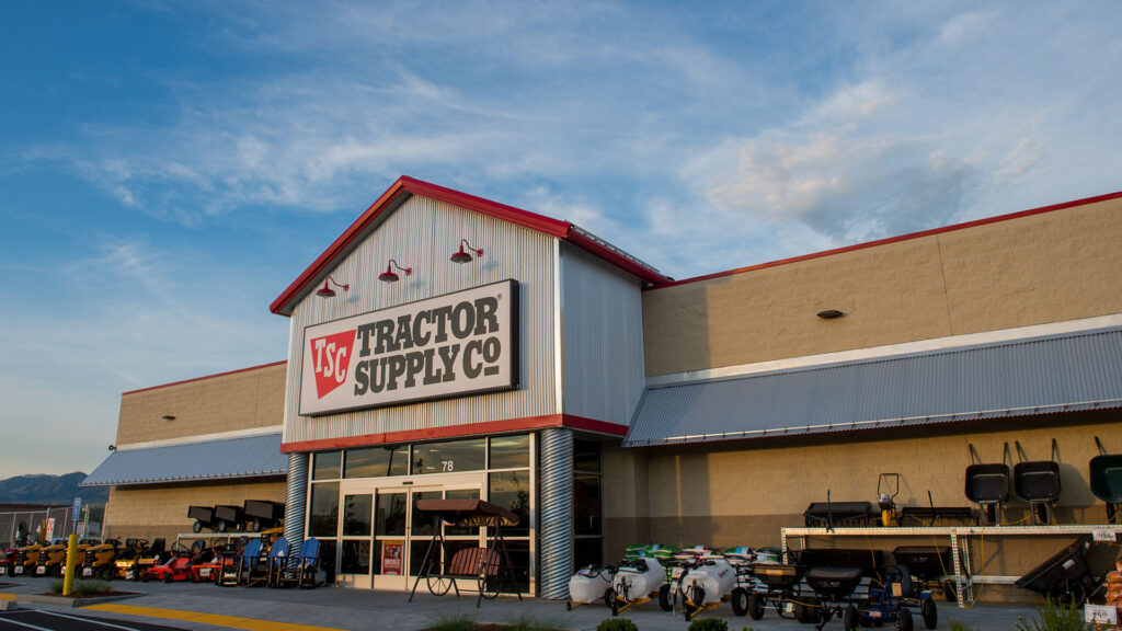 Front view of a tractor supply co Store displaying farming equipment and home improvement supplies