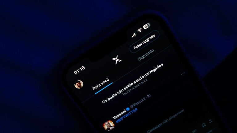 Smartphone screen showing the X (formerly Twitter) app with posts failing to load.