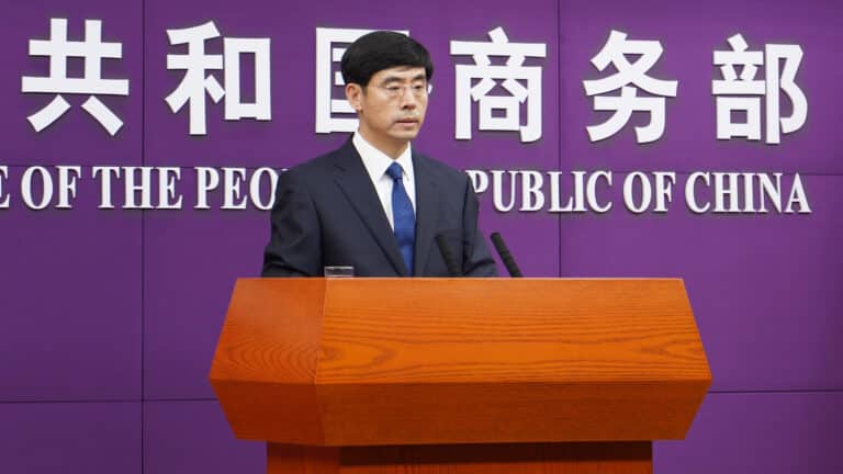 China Denies Trade Talks with U.S., Demands End to ‘Unilateral’ Tariffs (from news)