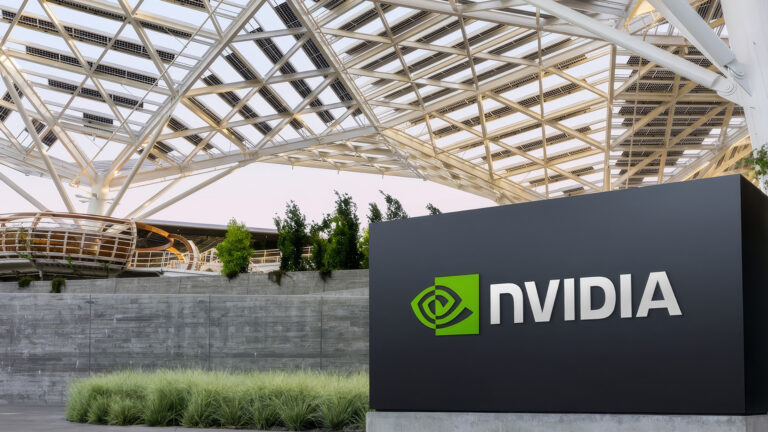 NVIDIA to Manufacture $500 Billion Worth of AI Supercomputers in U.S. for the First Time (from news)