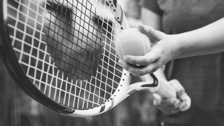 Sports Industry_0000_player-getting-ready-serve-tennis | Brimco