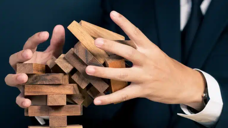 Operational Bottlenecks That Quietly Limit Business Growth, and How Companies Fix Them (from operations)