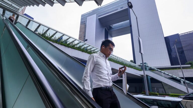 Hong Kong Civil Servants Face Criticism Over Proposed 2% Pay Raise Amid Inflation Fears (from news)