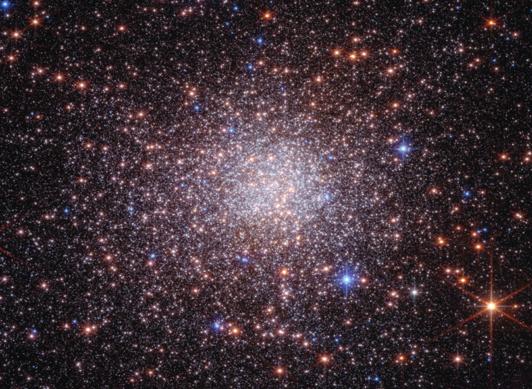 NASA’s Webb and Hubble Telescopes Uncover Milky Way Formation History in Distant Galaxy Relic (from news)