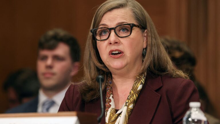 Federal Reserve Stress Tests Show U.S. Banks Can Withstand $708 Billion in Losses (from news)