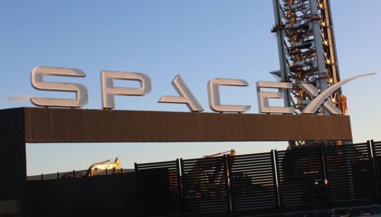 SpaceX Starship Flight Test 13 Aborted on Launchpad Due to Engine Failure (from news)