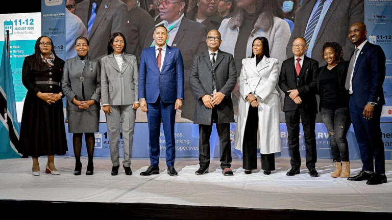 Botswana President Boko Orders Public Sector Overhaul to Boost Investment (from news)